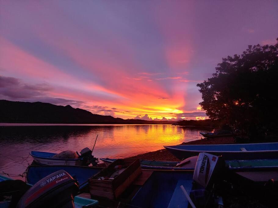 Magica Cabana En Medio Del Bosque En Isla Venado Βίλα Lepanto Εξωτερικό φωτογραφία