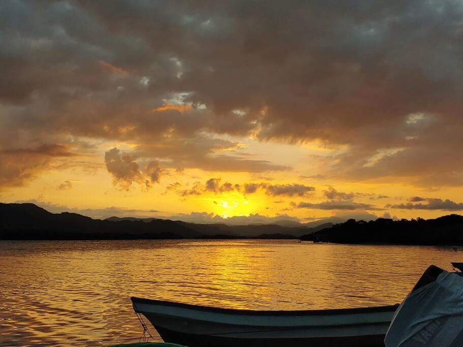 Magica Cabana En Medio Del Bosque En Isla Venado Βίλα Lepanto Εξωτερικό φωτογραφία